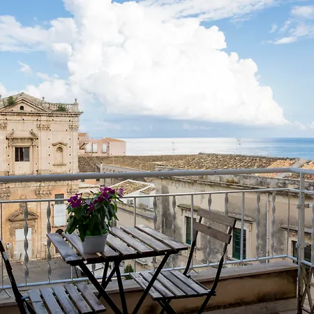 Maison Ortigia فندق مبيت وإفطار 3*