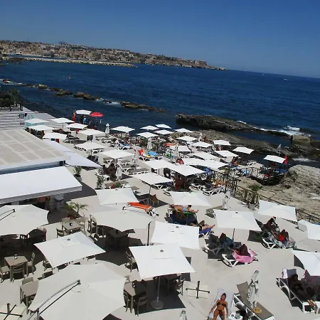 فندق مبيت وإفطار Maison Ortigia 3*